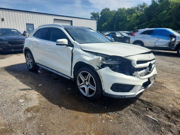 2015 MERCEDES-BENZ GLA GLA250 4-MATIC