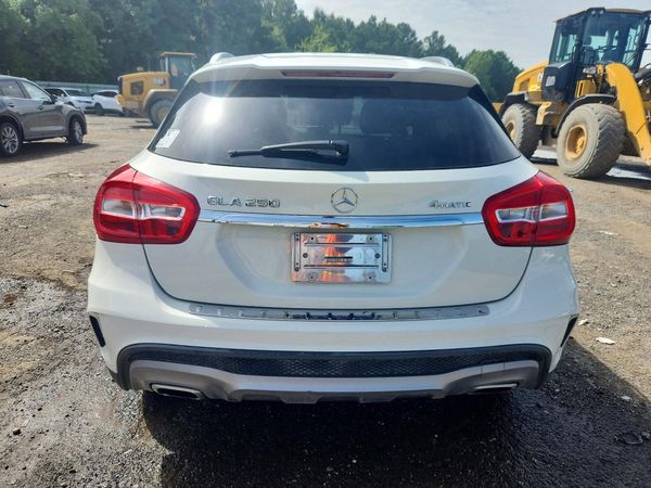 2015 MERCEDES-BENZ GLA GLA250 4-MATIC