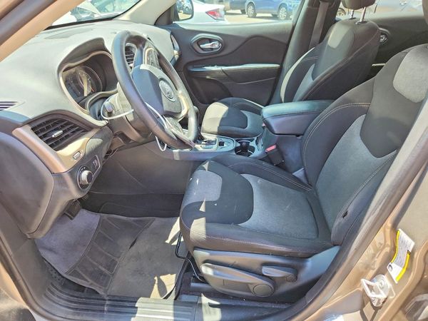 2016 JEEP CHEROKEE SPORT FWD