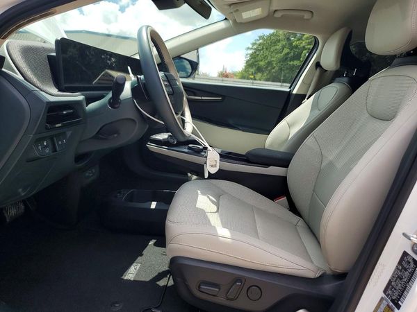 2025 KIA EV6