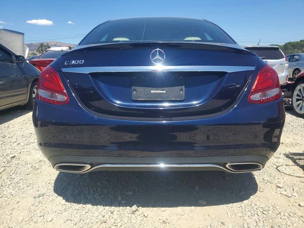 2018 MERCEDES-BENZ C C300