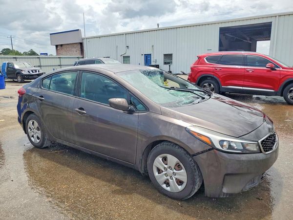 2017 KIA FORTE LX Base