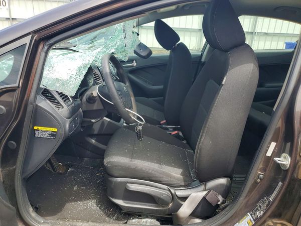 2017 KIA FORTE LX Base