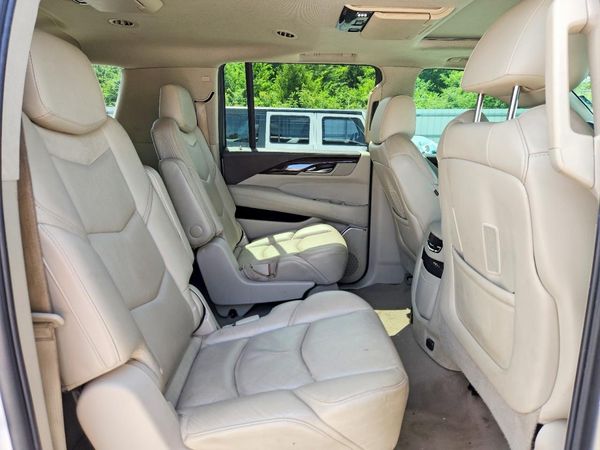 2016 CADILLAC ESCALADE ESV Luxury