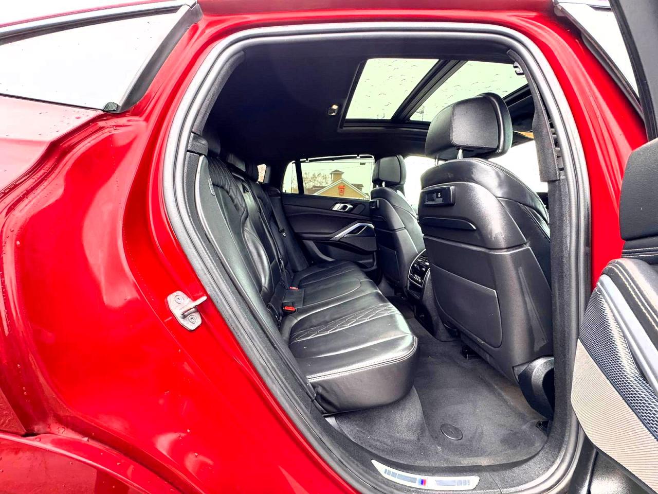 2021 BMW X6 M50i