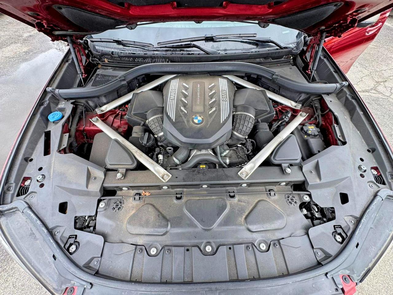 2021 BMW X6 M50i