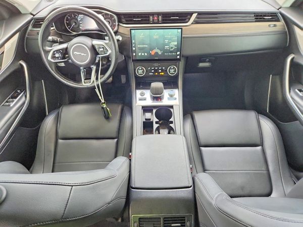 2021 JAGUAR F-PACE P250 Standard