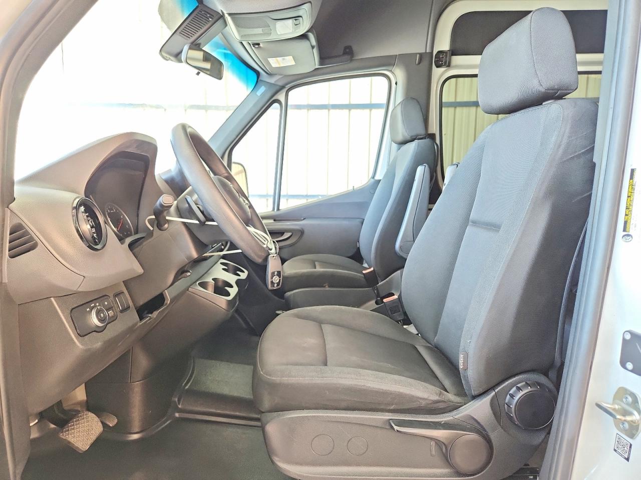 2024 MERCEDES-BENZ SPRINTER