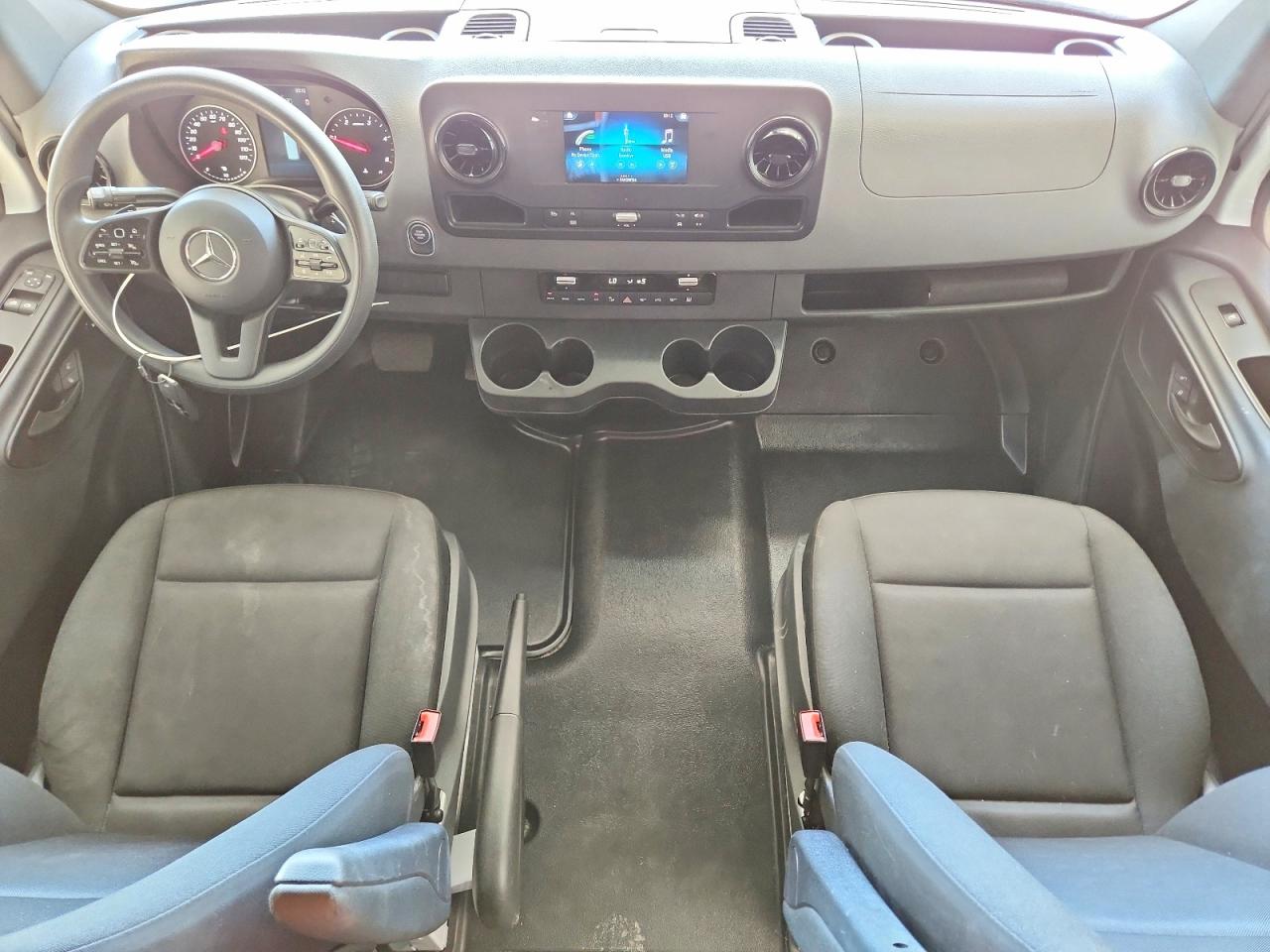 2024 MERCEDES-BENZ SPRINTER