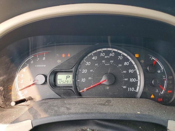 2012 TOYOTA SIENNA