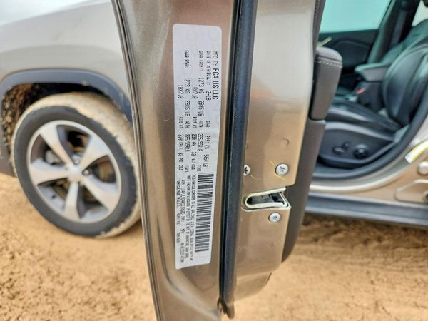 2019 JEEP CHEROKEE LIMITED FWD