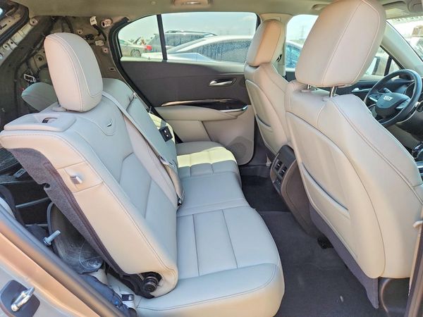 2023 CADILLAC XT4 Premium Luxury
