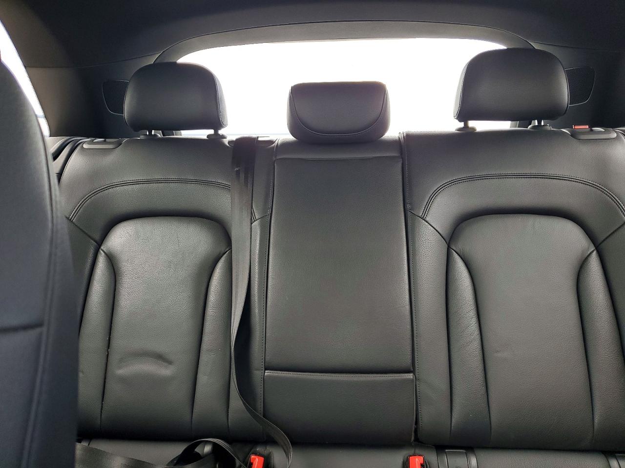 2015 AUDI Q3 quattro Premium Plus