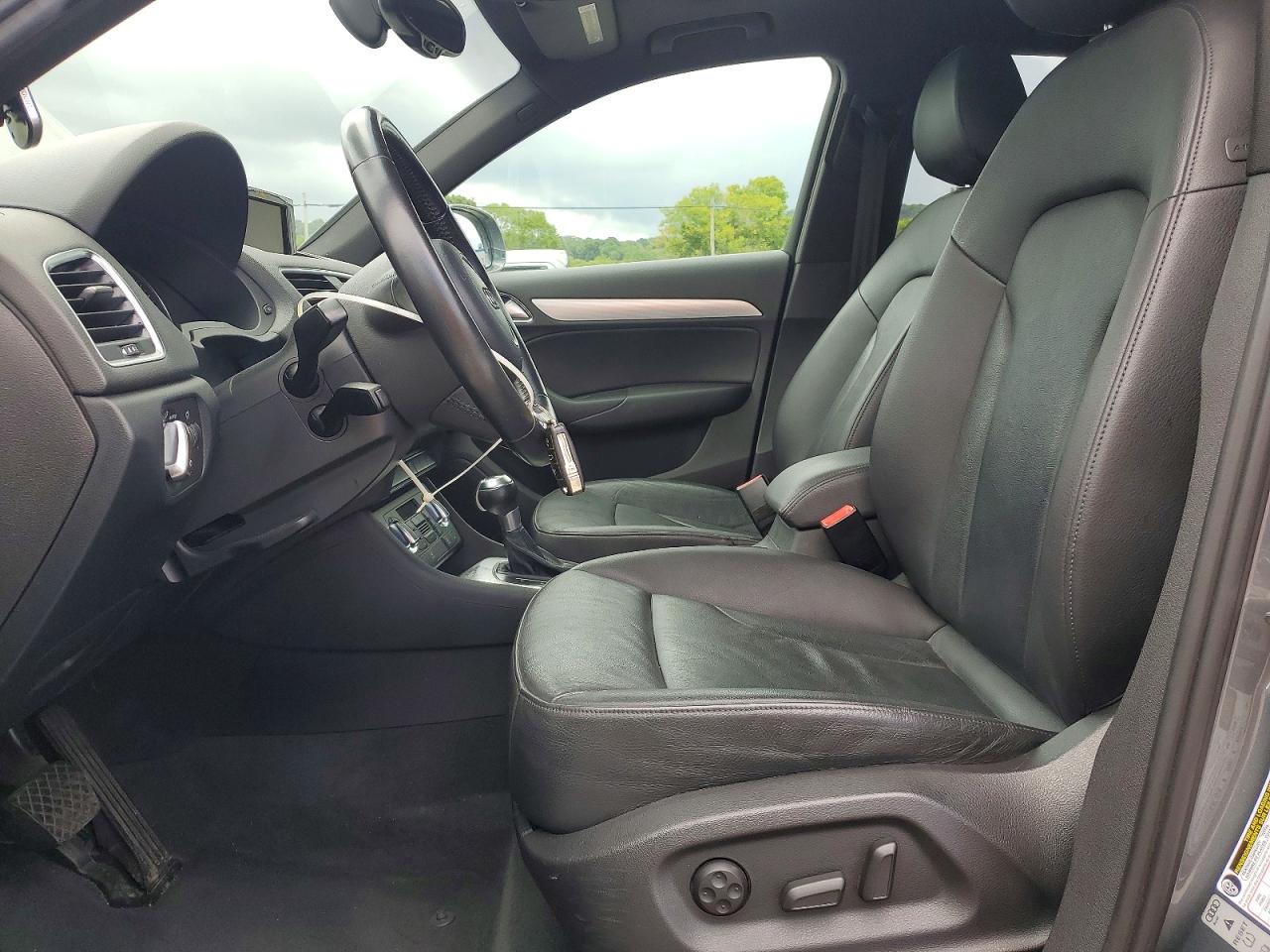 2015 AUDI Q3 quattro Premium Plus
