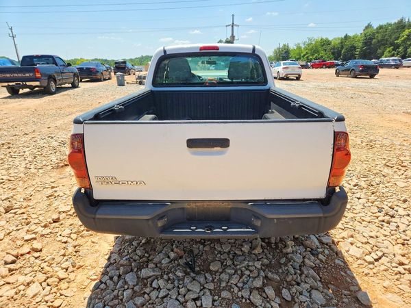 2015 TOYOTA TACOMA Delux Grade
