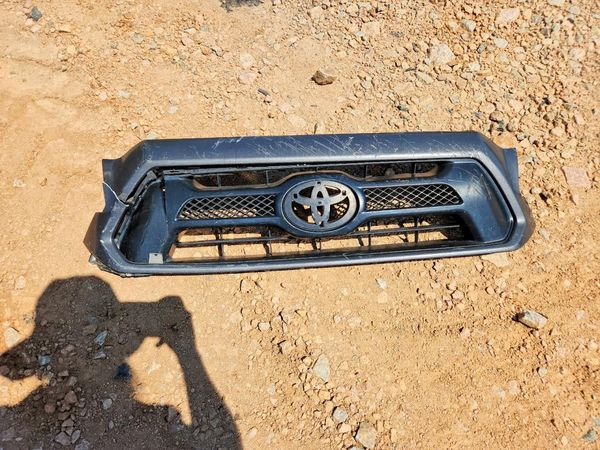2015 TOYOTA TACOMA Delux Grade