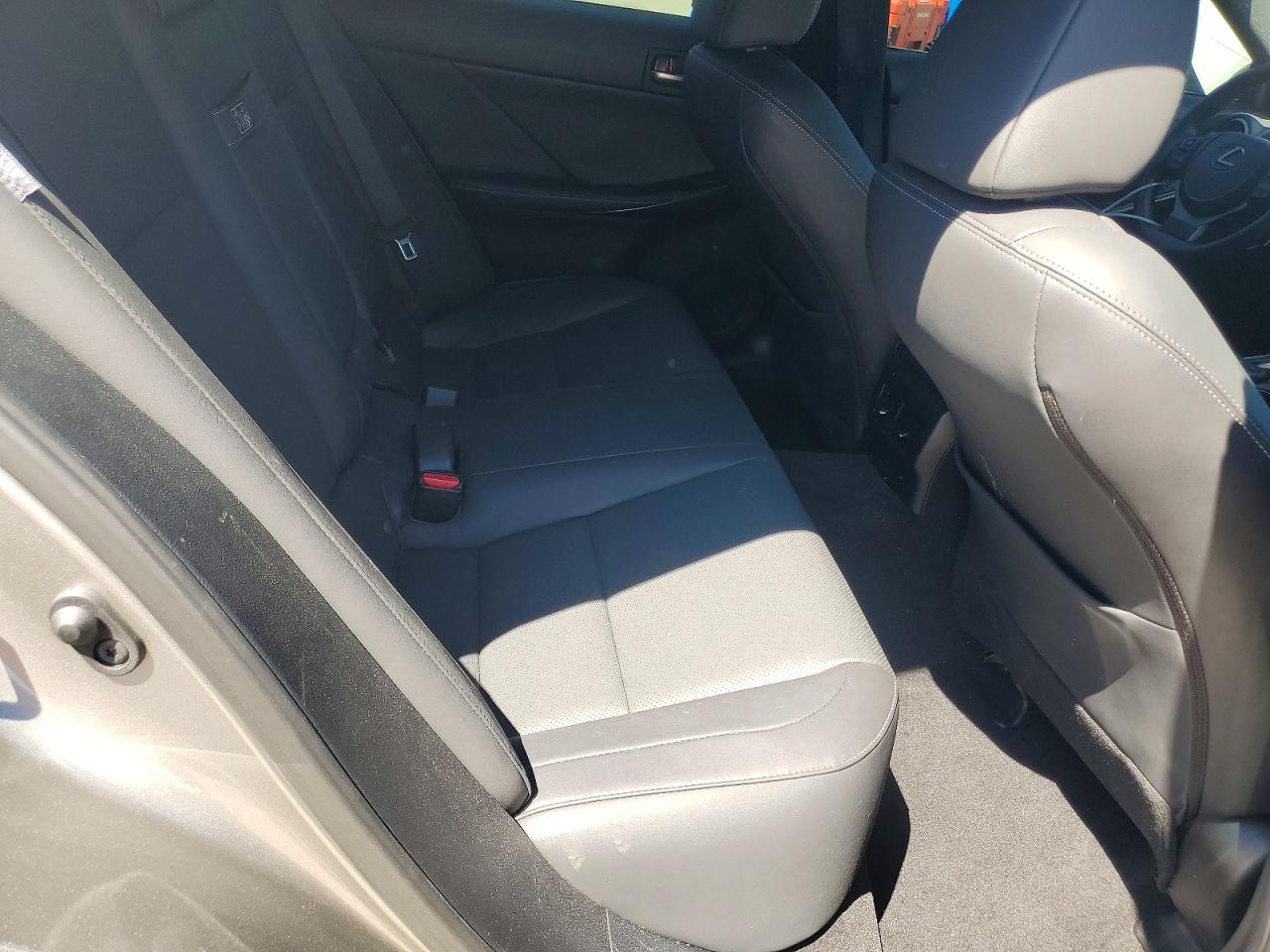 2022 LEXUS IS 300 Premium