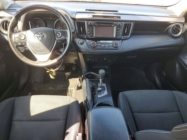 2018 TOYOTA RAV4 Adventure/XLE