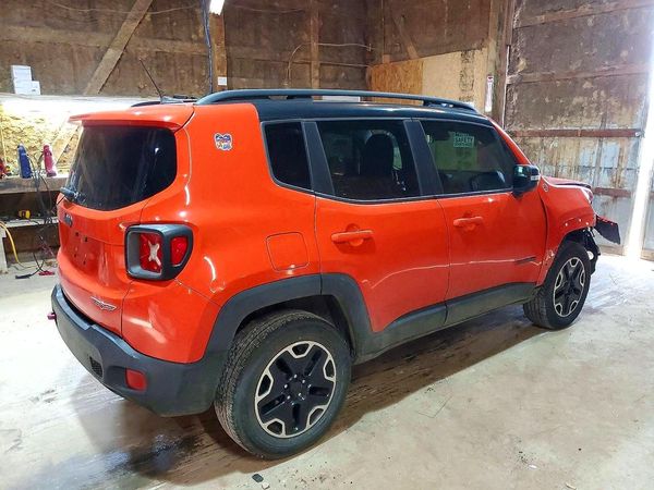 2017 JEEP RENEGADE Trailhawk