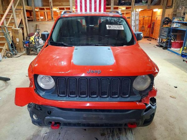 2017 JEEP RENEGADE Trailhawk