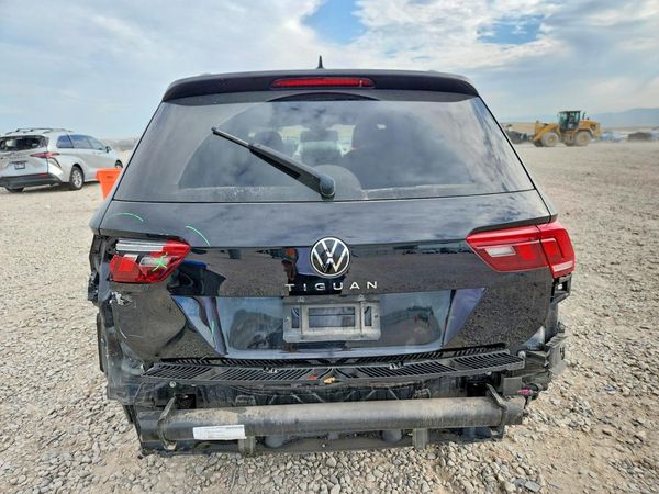 2023 VOLKSWAGEN TIGUAN SE R-Line Black