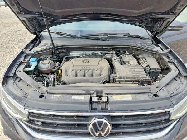 2023 VOLKSWAGEN TIGUAN SE R-Line Black