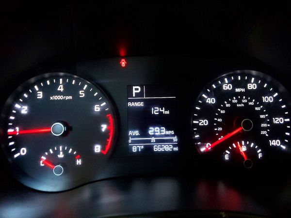 2018 KIA RIO 5-DOOR LX, S