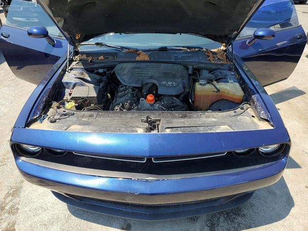 2016 DODGE CHALLENGER SXT