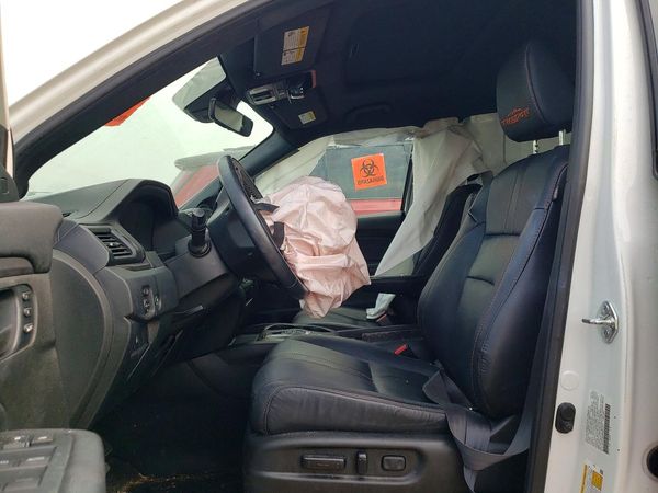 2022 HONDA PILOT TRAILSPORT — DENT