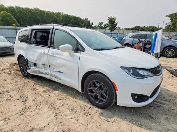 2020 CHRYSLER PACIFICA