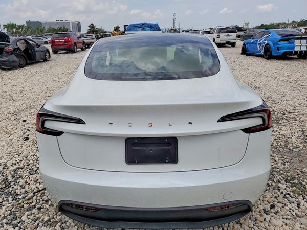 2025 TESLA MODEL 3