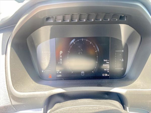 2018 VOLVO XC90 Momentum