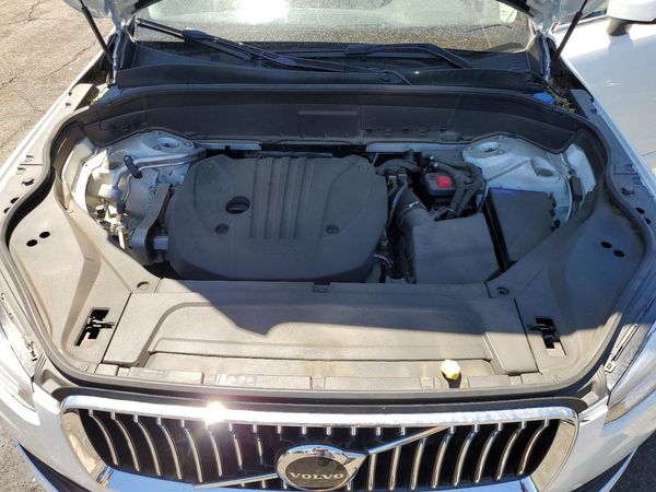 2023 VOLVO XC90