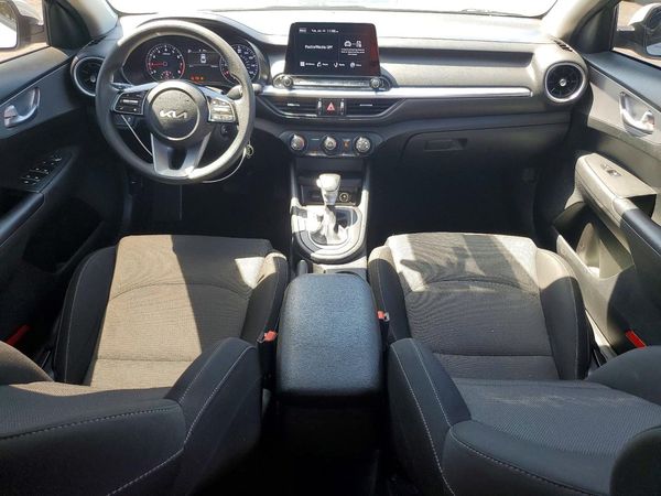 2022 KIA FORTE FE, LXS