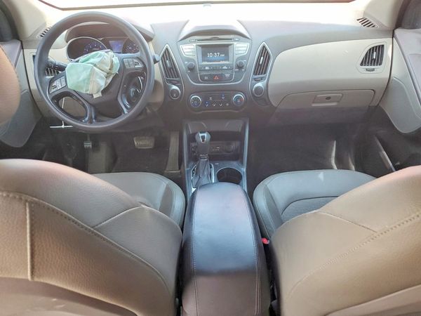 2015 HYUNDAI TUCSON GL (Middle-Low)