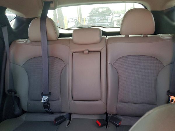 2015 HYUNDAI TUCSON GL (Middle-Low)