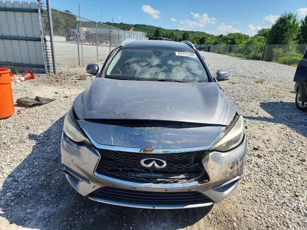 2017 INFINITI QX30