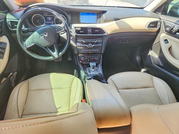 2017 INFINITI QX30