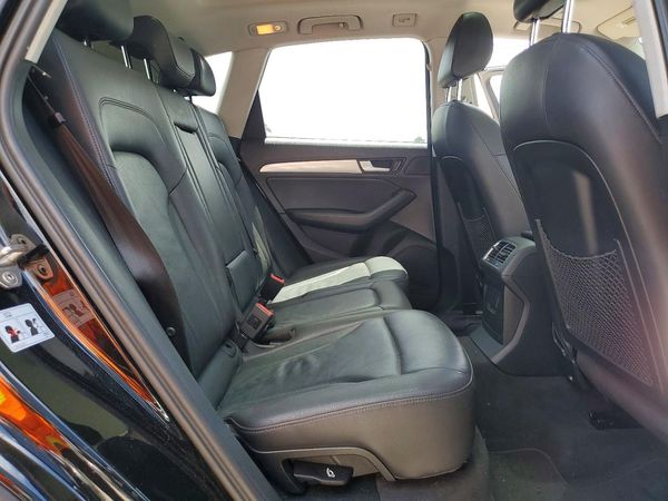 2017 AUDI Q5 quattro Premium