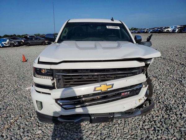 2017 CHEVROLET SILVERADO LTZ