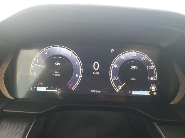 2025 JEEP GRAND CHEROKEE Laredo, Altitude