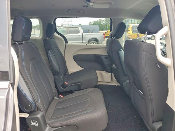 2021 CHRYSLER PACIFICA
