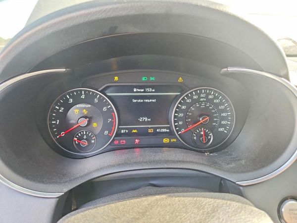 2023 KIA STINGER