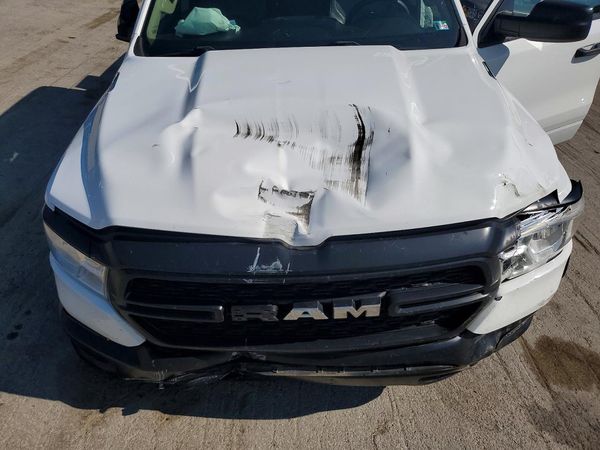 2019 RAM 1500 Tradesman — Engine bay