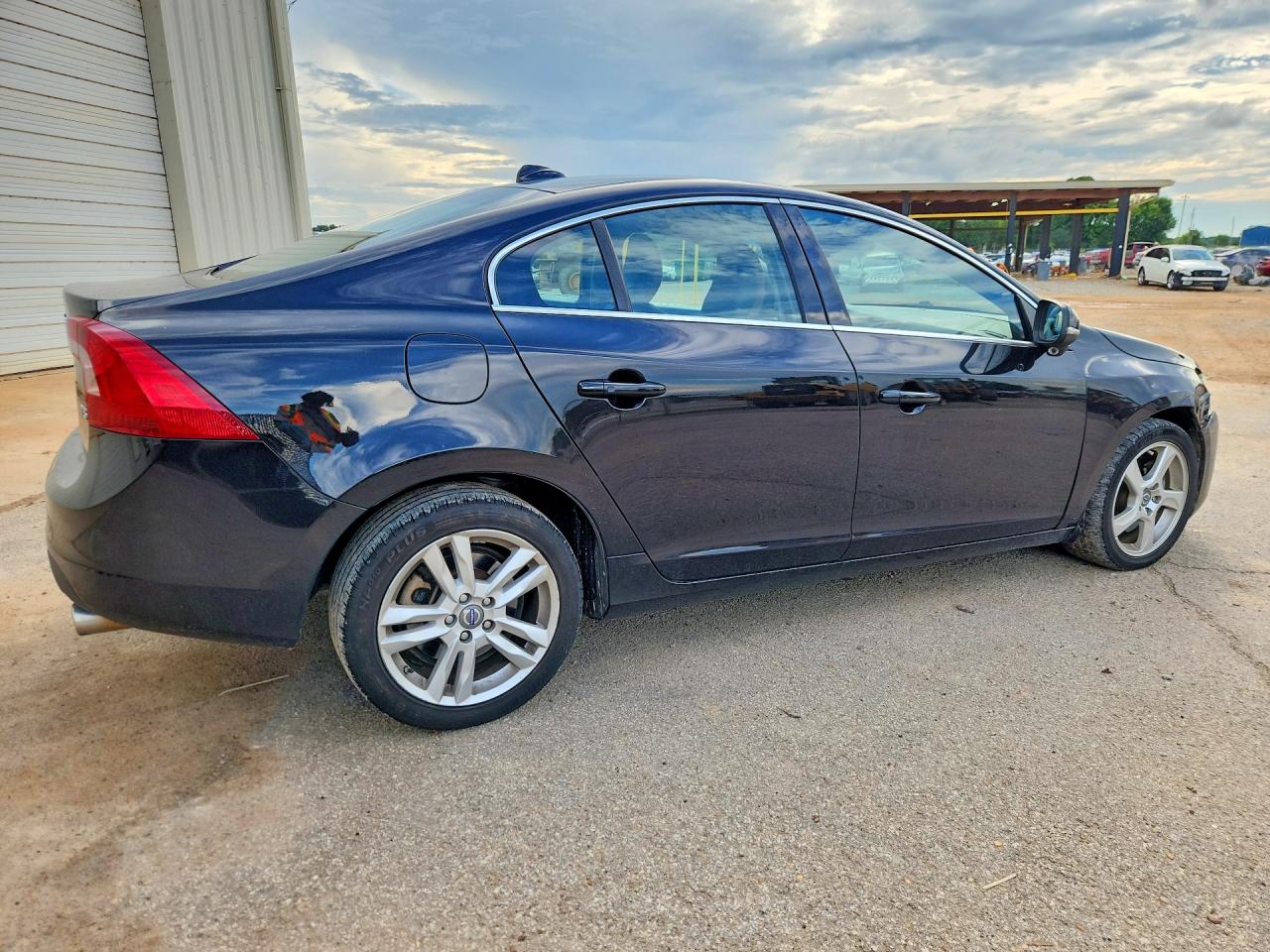 2013 VOLVO S60