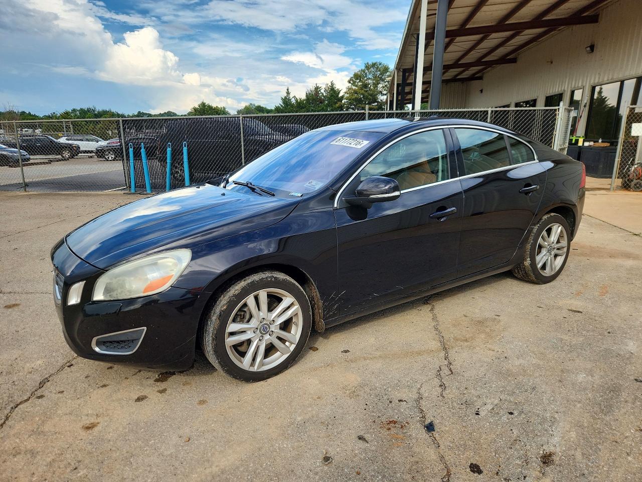 2013 VOLVO S60