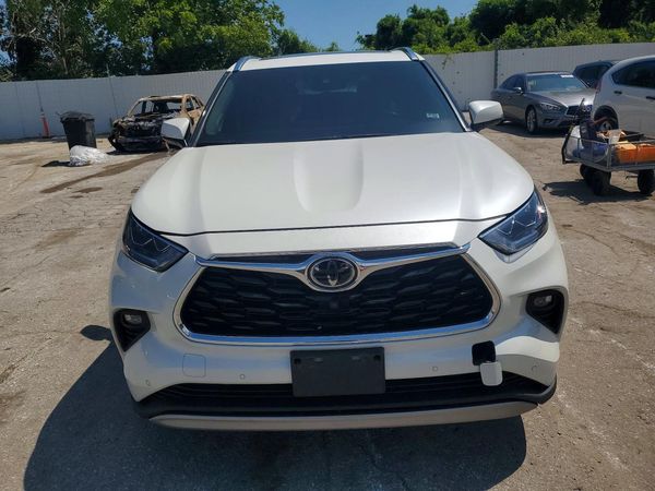 2021 TOYOTA HIGHLANDER Platinum