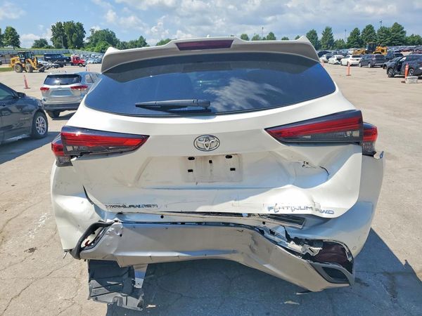 2021 TOYOTA HIGHLANDER Platinum