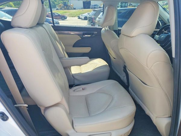 2021 TOYOTA HIGHLANDER Platinum