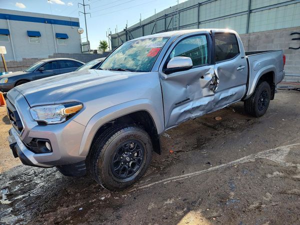 2020 TOYOTA TACOMA SR5